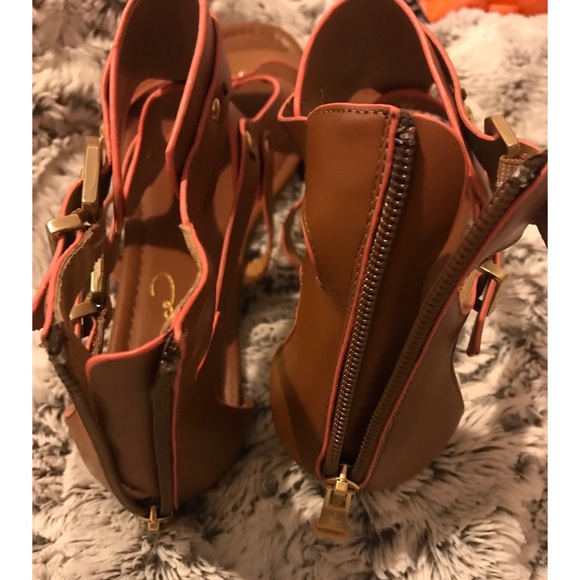 Report gladiator sandals - Picture 5 of 6